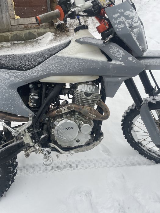 Продам кові адванц 250 рік 2025