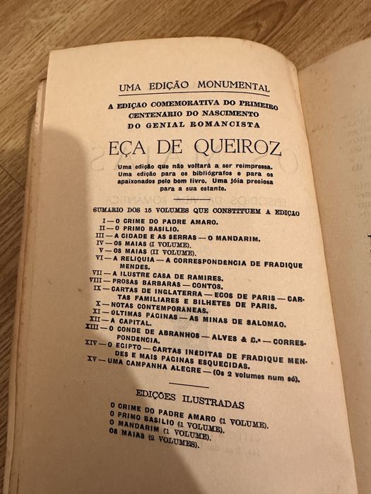 Livros Os Maias de Eça de Queiroz 2 volumes- 1945