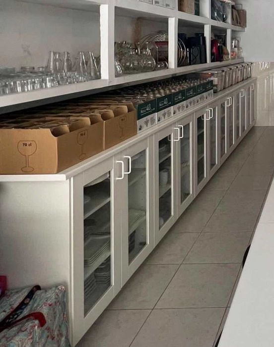 Armários 2 portas c/ vidro |  Vitrinas e Bancada (Excelente Estado)|  Conjunto Completo ou Módulos