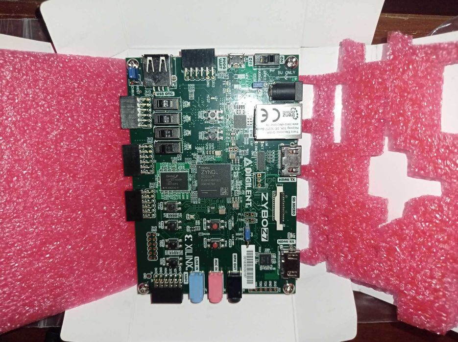 Zybo Z7 with license for use64730292690433122