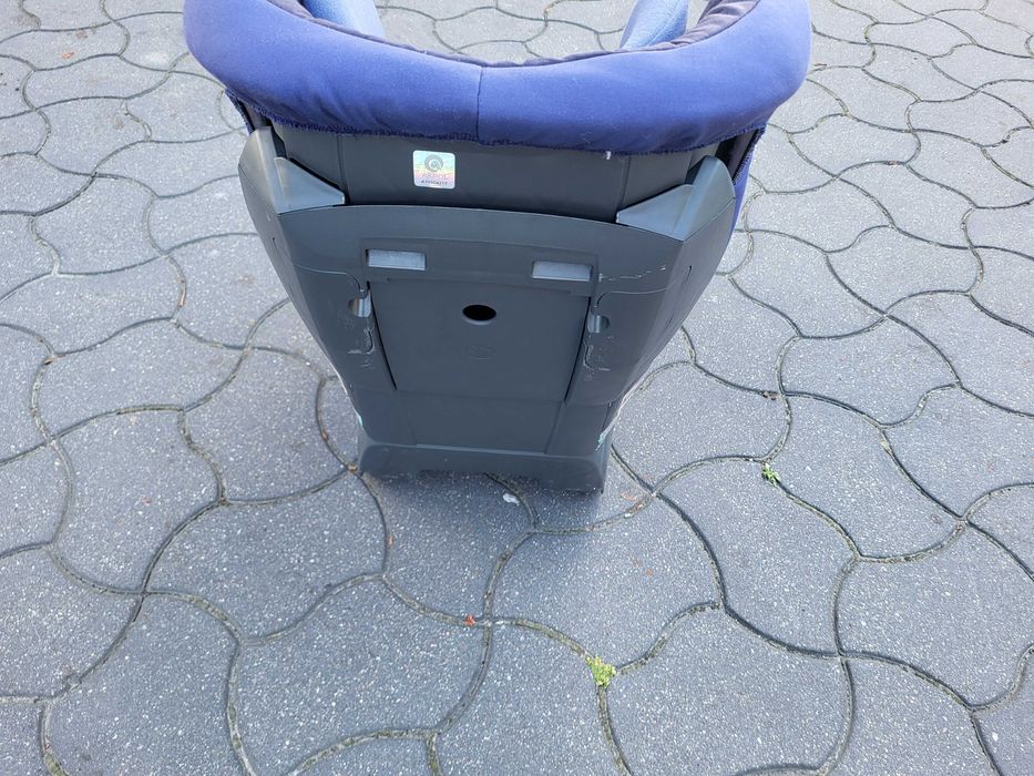 Fotelik samochodowy Britax-Romer Safefix Plus 9-36 kg isofix bezwypadk