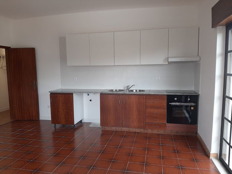 Moradia  T1 com área exterior comum