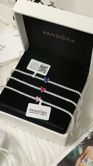 Срібний  тенісний браслет Pandora червоне, рожеве , синє серце. Браслет пандора