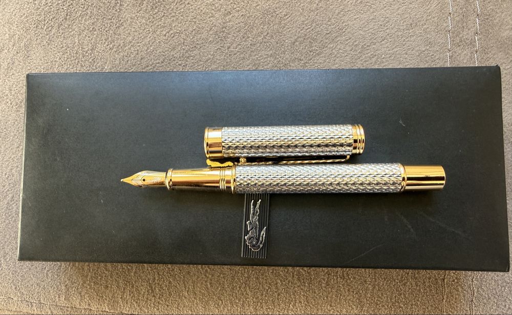 Ручка перева Lacoste