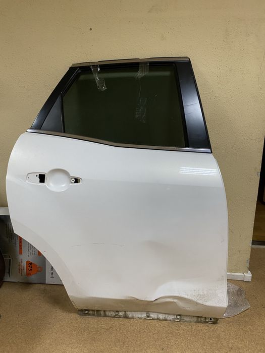 Дверка мазда cx 7 задня права