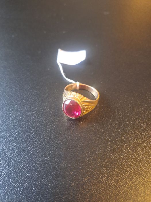 Złoty pierścionek z kamieniem pr.585 17mm 5,93g 330zl/g