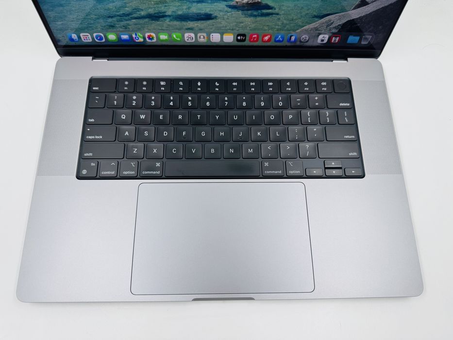 Apple Macbook Pro 16 2021 M1 Pro 32GB RAM 512GB SSD Space Gray IL7488