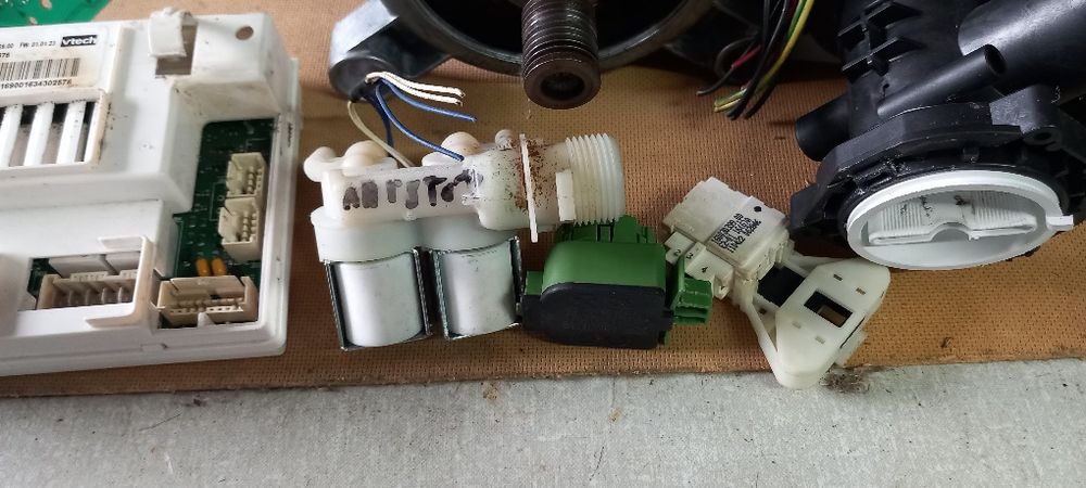 Peças de máquina de lavar roupa ariston