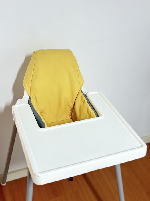 Cadeira Bebe IKEA  c 2 almofadas