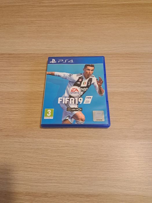 Jogo FIFA 19 Playstation 4 PS4