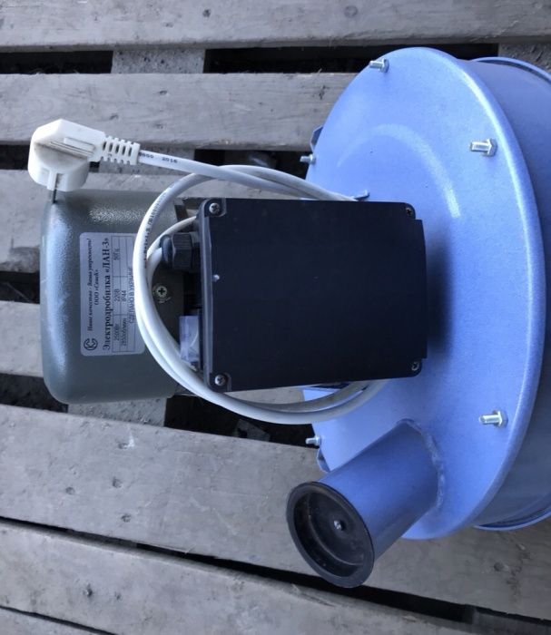 Зернодробилка мельница ЛАН-3 ЧУГУН ! (зерно+качан) 2.5 кВт