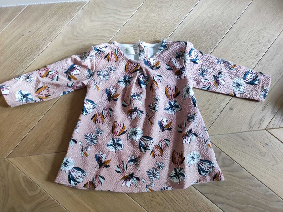 Zara piękna sukienka kwiaty róż pudrowy 68 3-6 msc