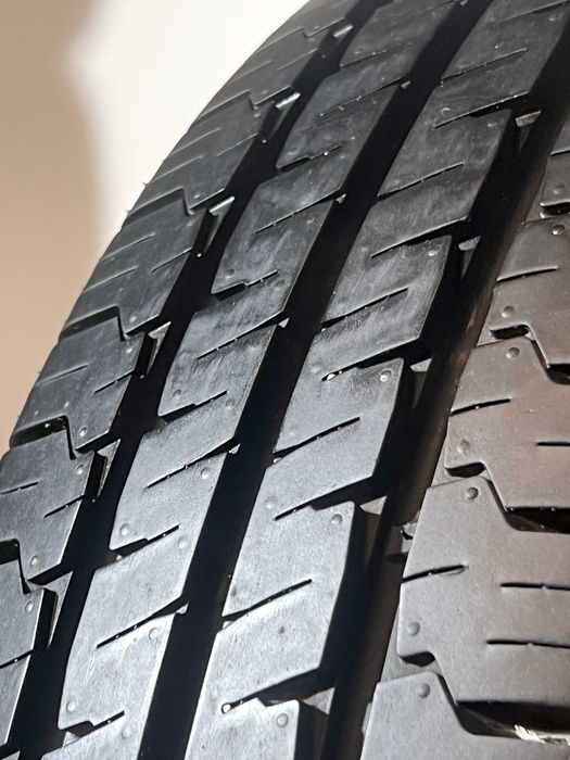 Pneus Hankook Vantra LT - 195R14 C - Como NOVOS