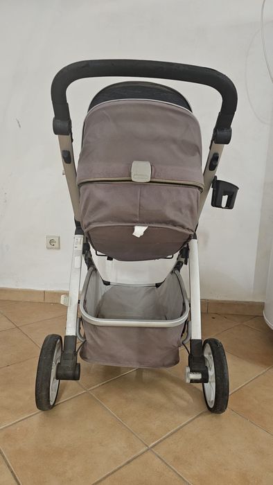 Carrinho de bebe em bom estado