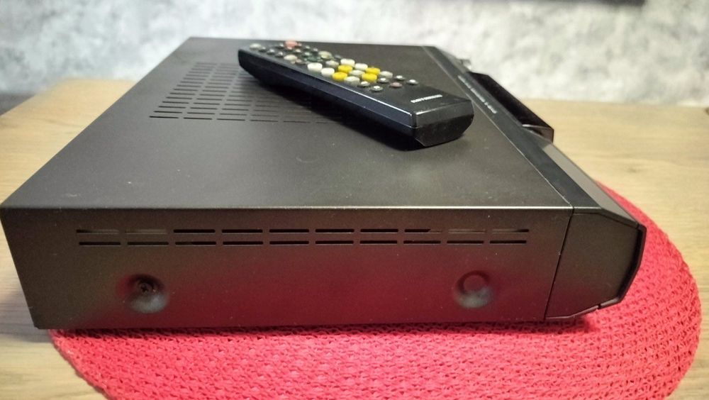 Супутниковий ресивер HDTV KATHREIN UFS 910SI