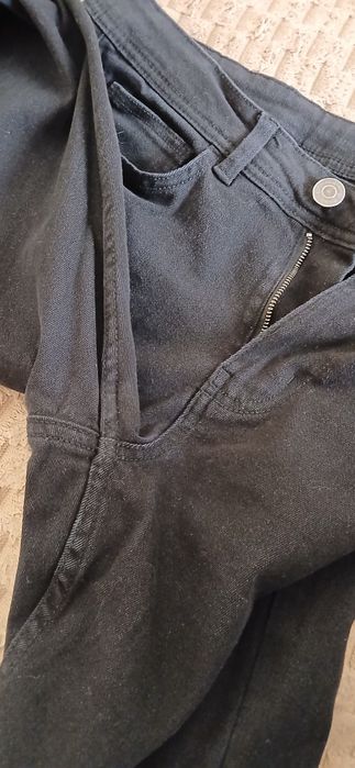 Чоловічі завужені джинси