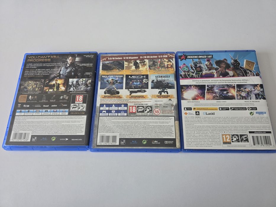 Gry PS4/Ps5 pudełka.  3 gry