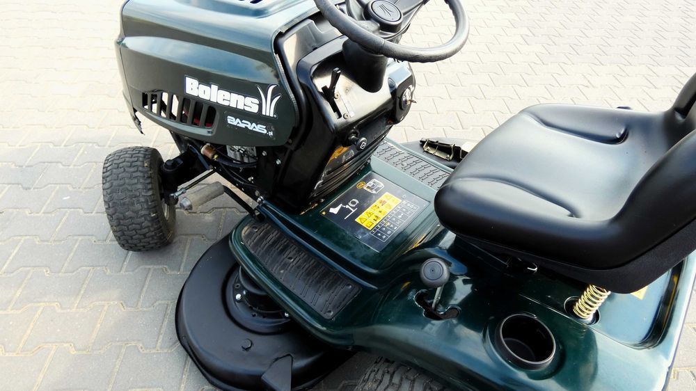 Traktorek kosiarka Bolens Briggs&Stratton (290601.6) - Baras
