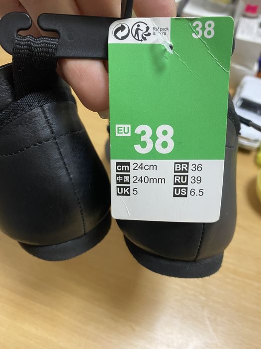 Джаз взутя 38р...