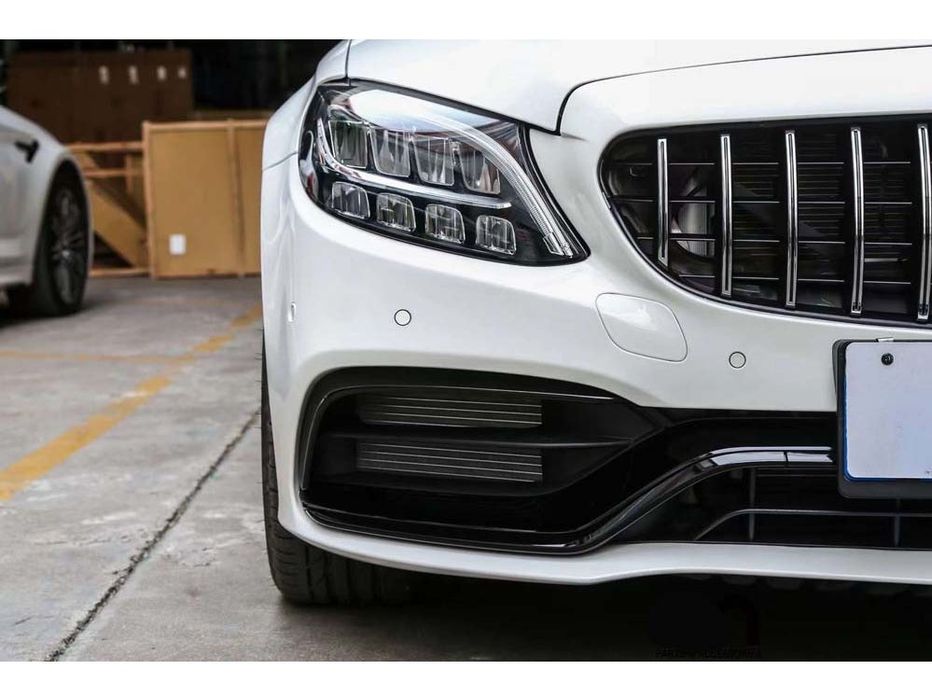 Mercedes C-сlass W205 2018-2021р Комплект обвісів з дифузором AMG C63