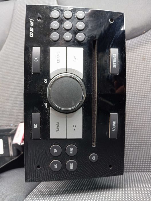 RADIO OPEL ASTRA H Delphi Grundig