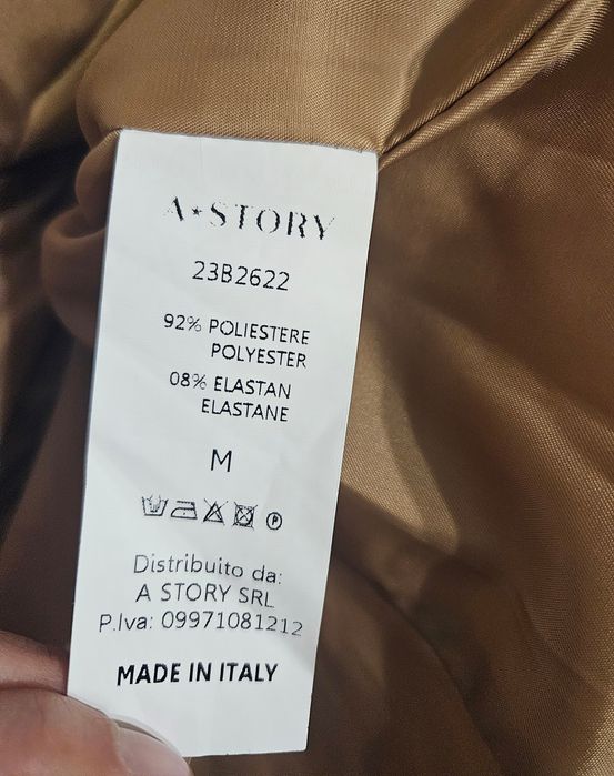 Brązowy camel garnitur marynarka spodnie A Story