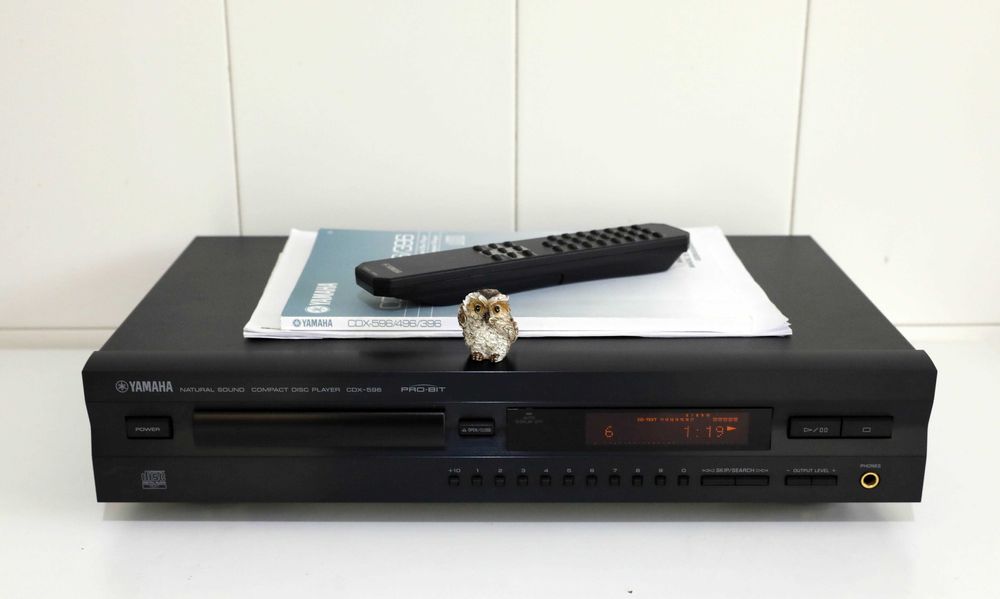 Yamaha CDX-596 Compact Disc Player