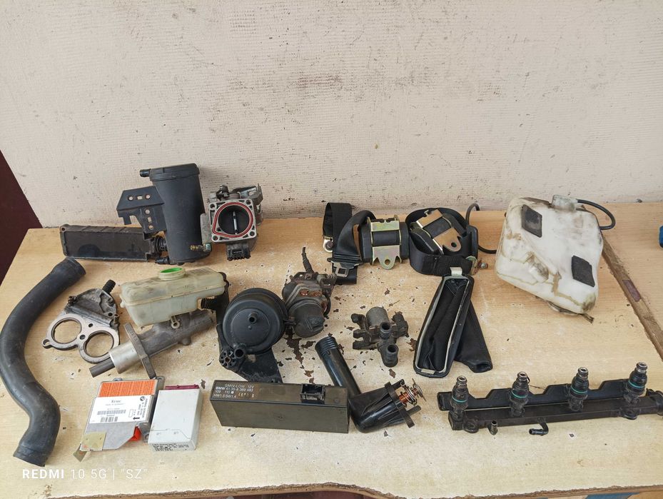 BMW E-36 318i - 1997 rok - części - (20.3)