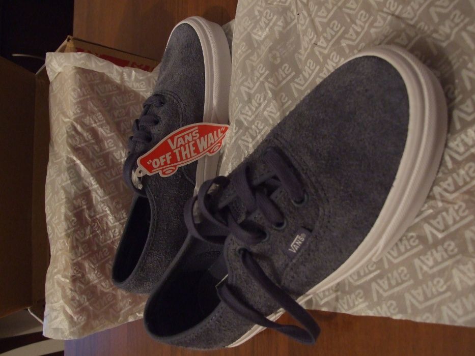 VANS r. 36,5  zamszowe, nowe