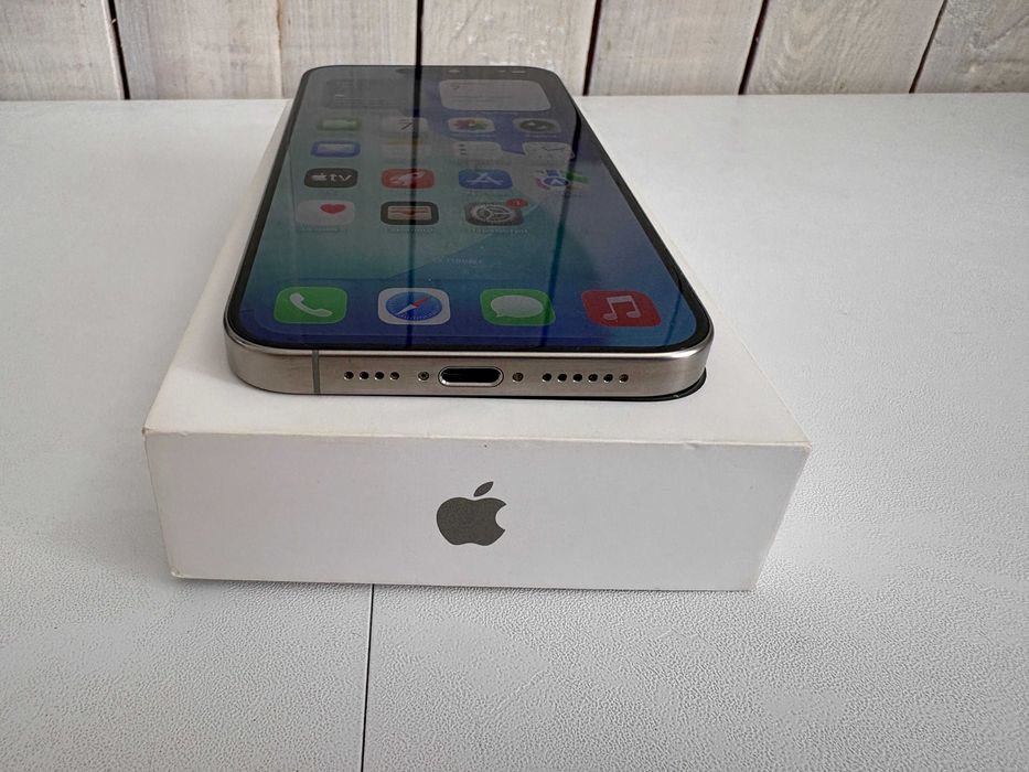 iPhone 15 Pro Max, Natural Titanium, 1TB