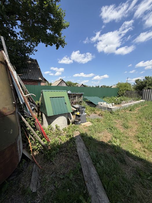 Продам окремий будинок у  Сонячному