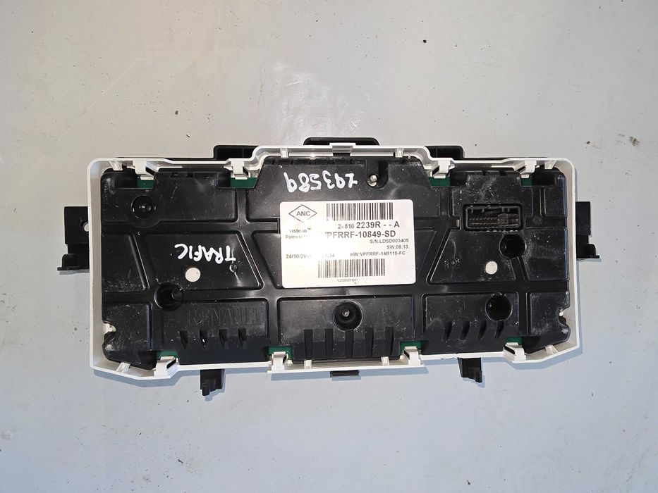 Licznik Renault Trafic III 24810- 2239R -B121-02