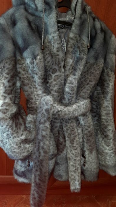 Продам шубу 46 размер.