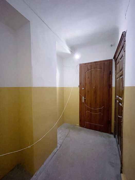 Без комиссии риелтору Продам двухком. кваритру ул Ефремова Ворошилова