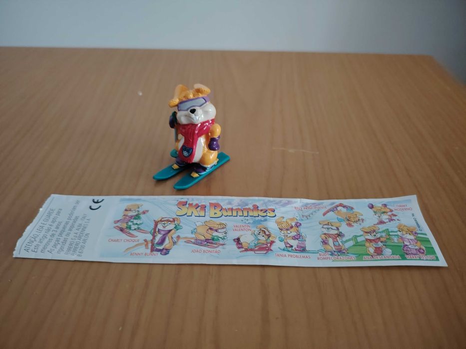 Boneco Ovos Kinder - Coelho Rudy