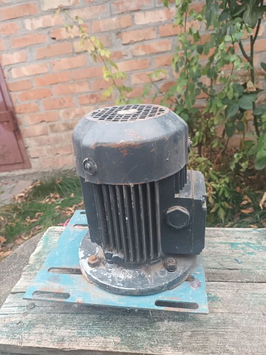 Двигун асенхроний 380 5 кіловат