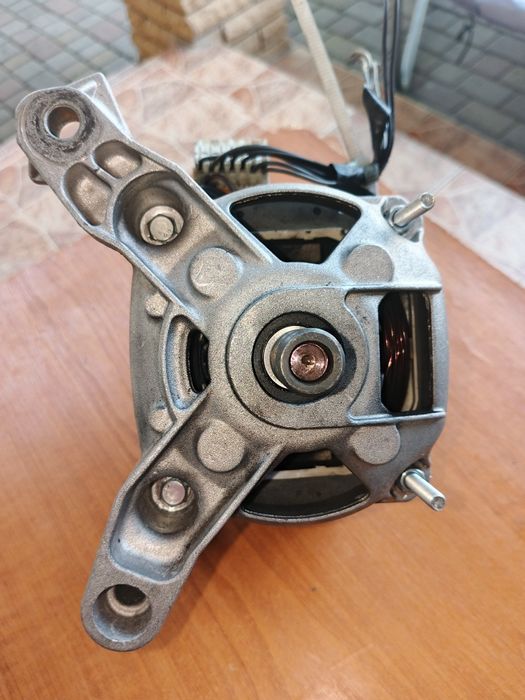 Электродвигатель 360w 1.65А