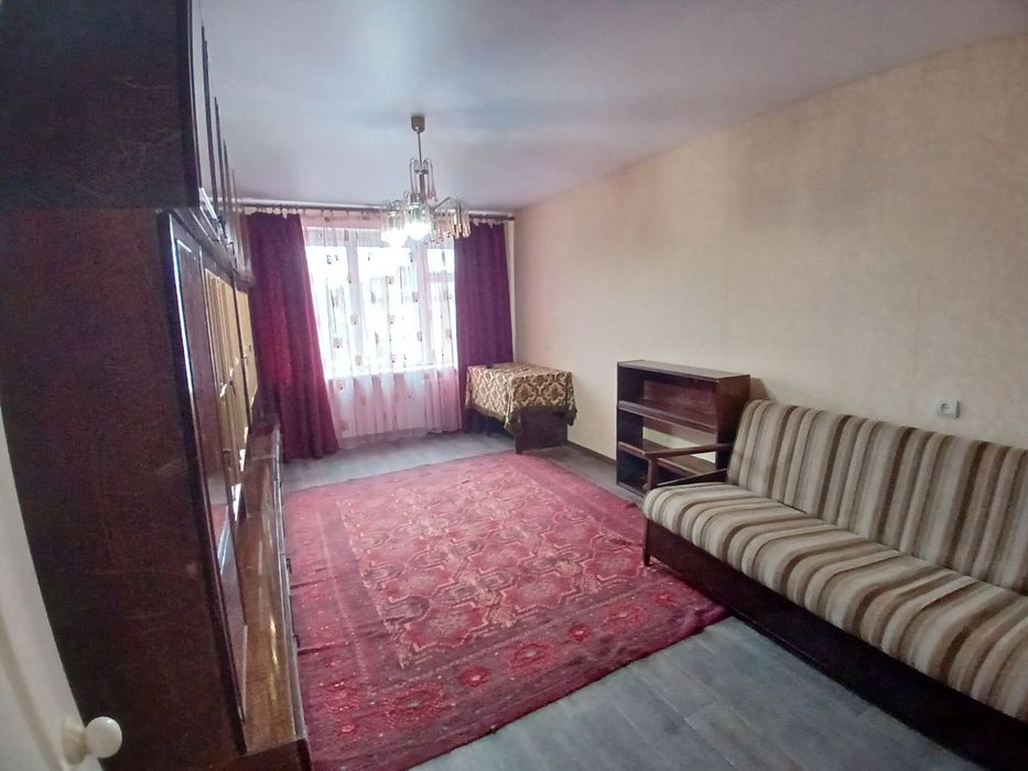 Продам 4-к квартиру, Лески, Белая!