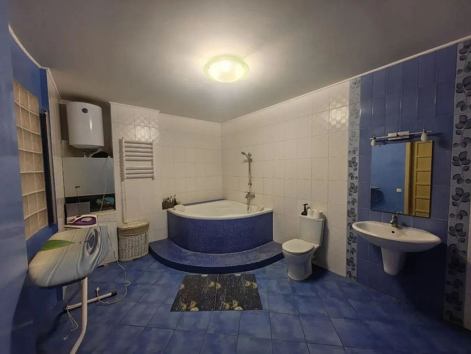 3 комн. Квартира 115м пр Гагарина 41/2