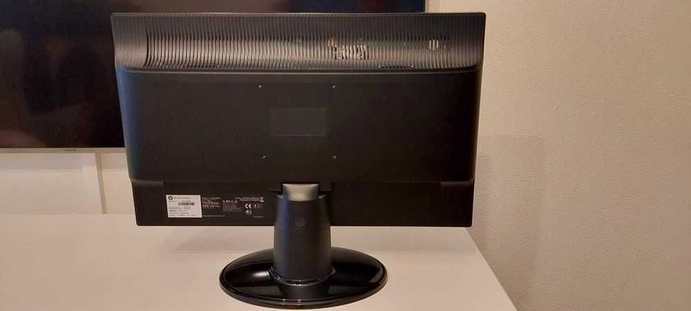 Vende-se Monitor HP S2231a como novo