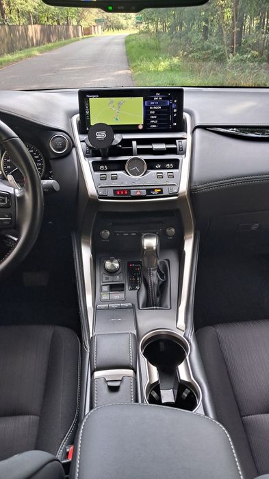 Sprzedam Lexusa  NX 300 PolskiSalonBezwypadkowy