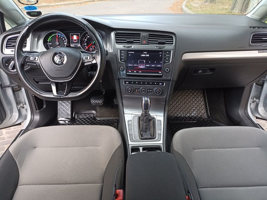Volkswagen e-golf 2015