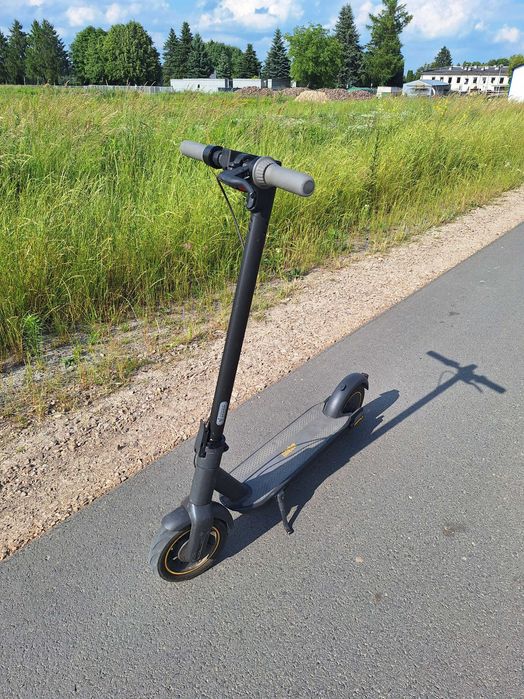 Hulajnoga elektryczna Ninebot G30