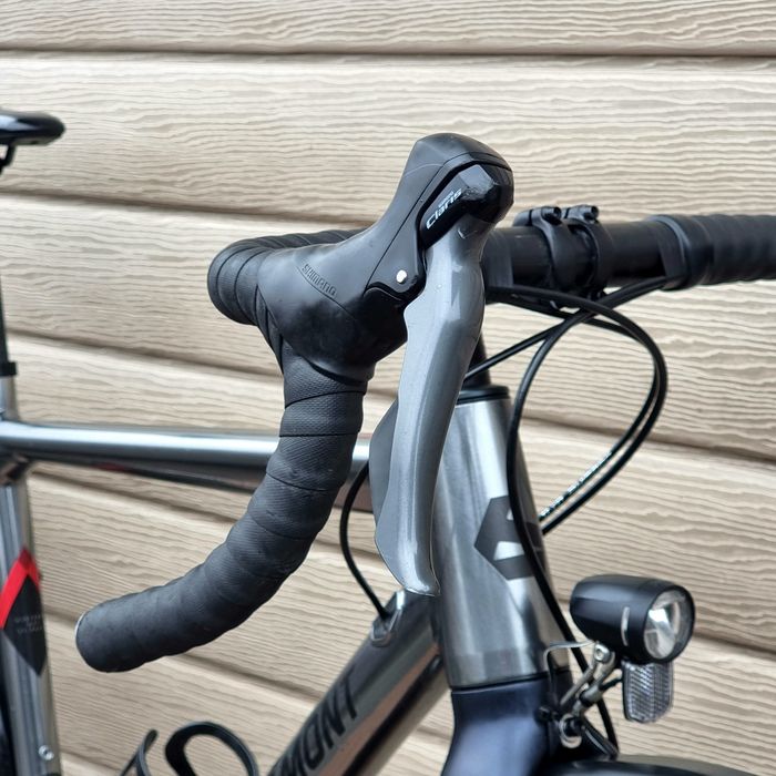 28 BERGAMONT Grandurance RD 3 GRAVEL Shimano Claris. Disc. LED