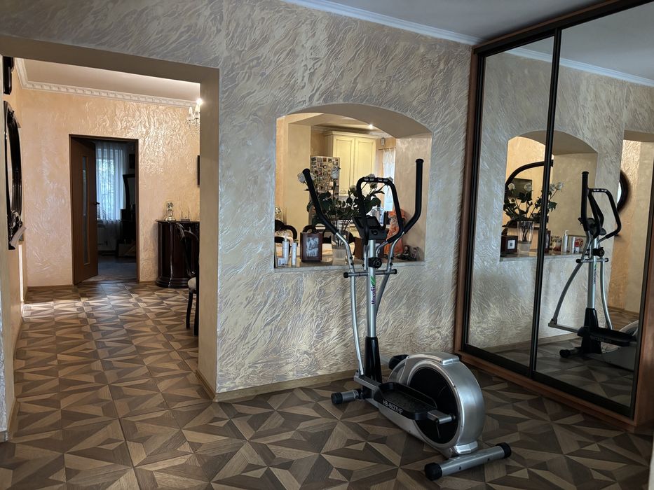 Продаж будинку Дніпровський, Правий беріг