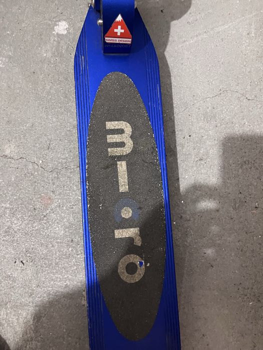 Trotinete Micro dobrável – azul (Swiss Design)