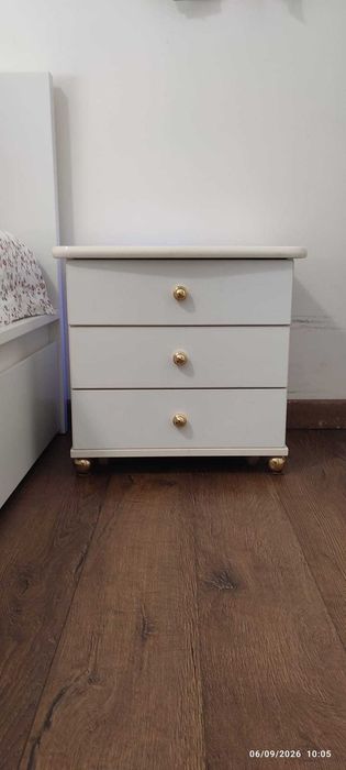 cama 160*200 com colchão e 2 cómodas-Portimão.
