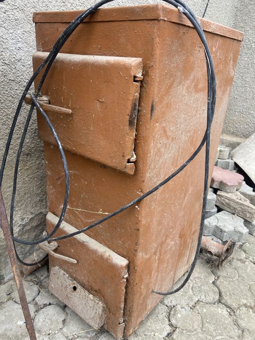 Продам твердопаливний котел може бути під газ