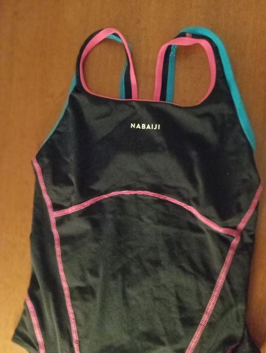 Fatos de banho de natação para menina