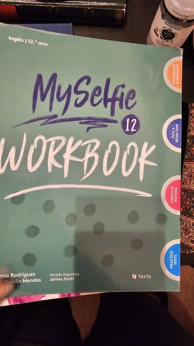 Varios Cadernos atividades 12 ano